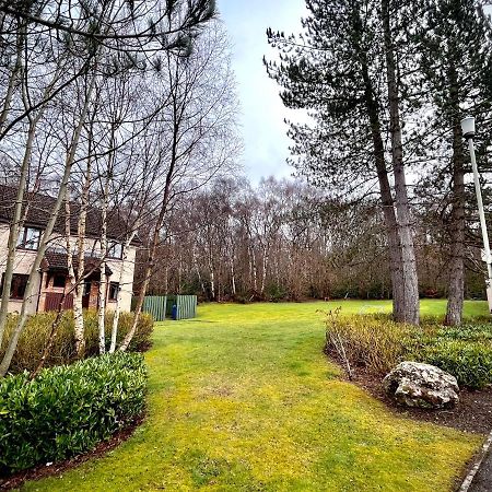 Comfortable, Modern Apartment With Parking. Inverness. 外观 照片